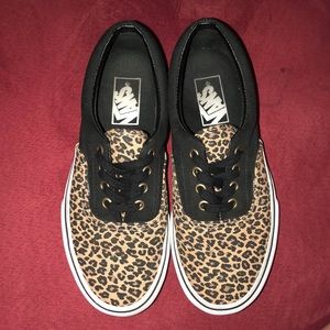 BOGO 50% off! Authentic cheetah black Vans skate